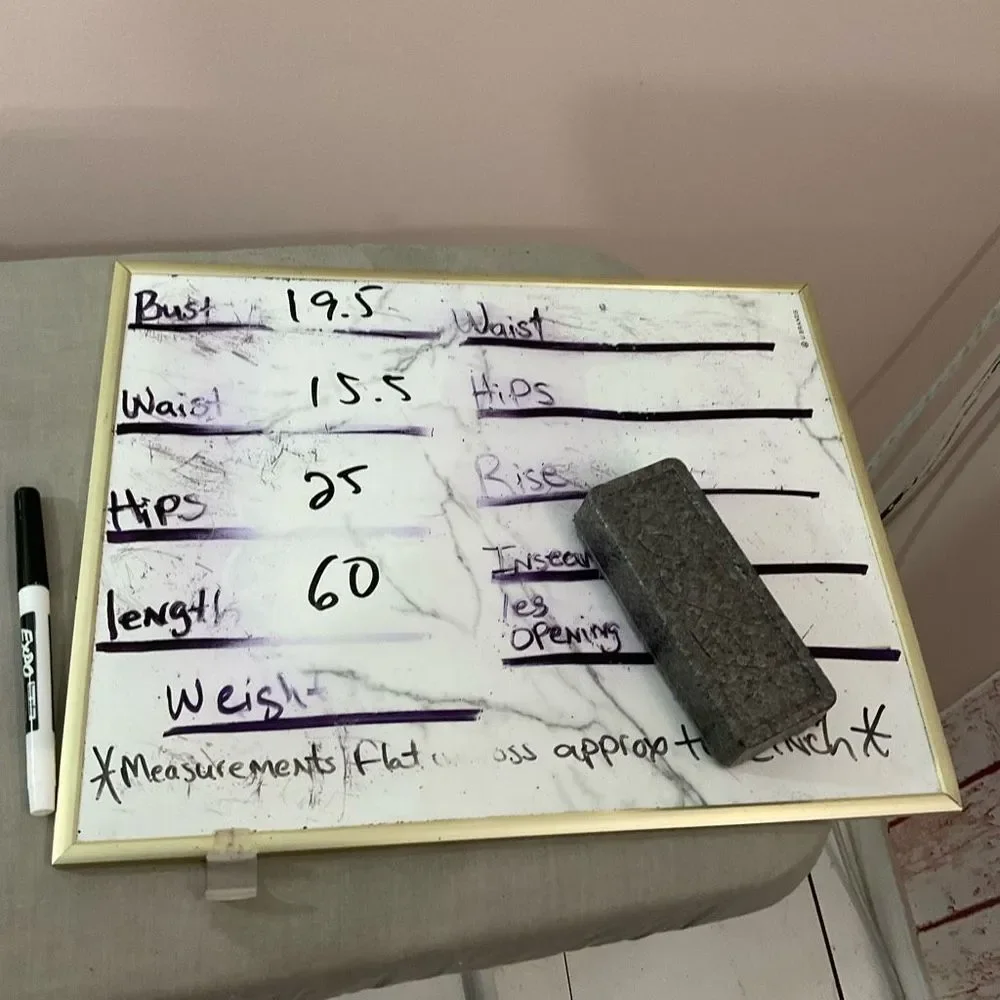 Fame and partners halter mock neck medium gray gown - Picture 8 of 8